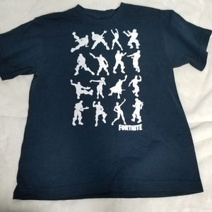 Fortnite T-Shirt, Size 18-20 Youth.  A33